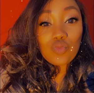 Meet your Posher, Destini